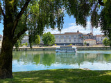 Fototapeta  - Cognac,Charente,Nouvelle-Aquitaine,ville,alcool,digestif,fleuve,la charente,rivière,navette,bateau,paysage,vue,voyage,vacances,découverte,tourisme,france, 