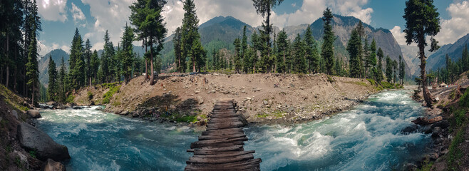 Blue water spot is a gorgeous valley located 40 minute drive away from Mall road Kalam valley, swat and its located in Anakar village. 