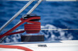 Winsch mit roter Leine Tau Segelboot Segeln Schiff Boot
