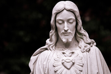 statue of jesus looking down