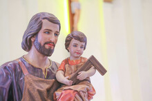Saint Joseph And Child Jesus Catholic Religious Statue