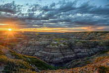 Colorful Sunset Over The Horsethief Canyon In The Red Deer River Valley, Canadian Badlands On The North Dinosaur Trail, Drumheller, Alberta, Canada