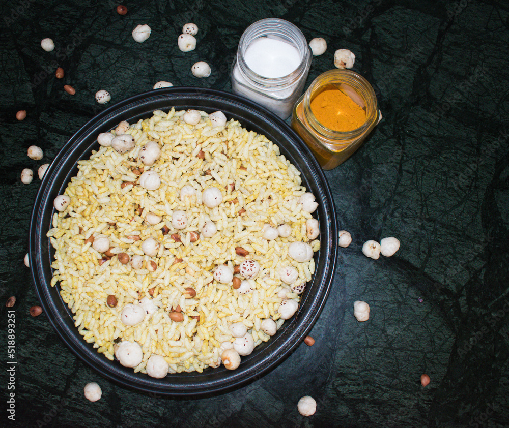 Puffed rice with roasted makhana and peanuts. healthy evening snacks ...