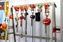 Various Kind Of Industrial Manual Chain Hoist Such As Hand Pull And Lever Type For Lifting Object And Reduce Work Load Storage On Hanger Line