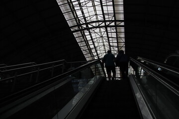 Canvas Print - people walking in the subway