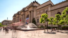 Time Lapse Of The Met Entrance In A Bright Sunny Day