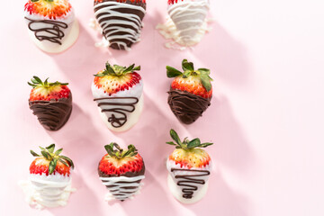 Sticker - Chocolate dipped strawberries