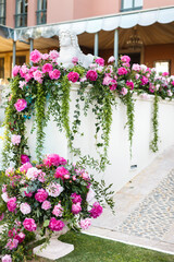 Wall Mural - Bright and delicate flowers at the wedding ceremony