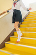 © One - 学校 階段をかけ降りる女子高生