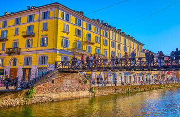 Canvas Print - The old metal bridge above Naviglio Grande Canal, Milan, Italy