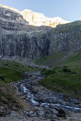 Poster - Vertical shot of a mountainous landscape in the Cirque de Gavarnie, Pyrenees, France