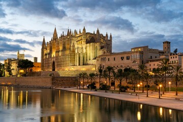 Poster - Evening view of the gothic Le Seu cathedral on Palma, Majorca