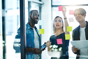 Aufkleber - Teamwork, planning and reading sticky notes while brainstorming, talking or sharing ideas. Diverse group of creative businesspeople meeting, training with tablet or paperwork to innovate vision plan