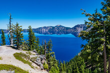 Views Of Crater Lake From Discovery Point
