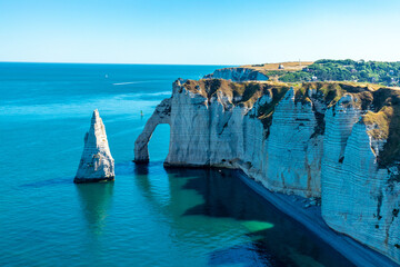 Strandspaziergang an der schönen Alabasterküste bei Étretat - Normandie - Frankreich