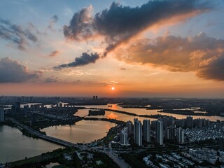 Canvas Print - Beautiful sunset over Wuhan city