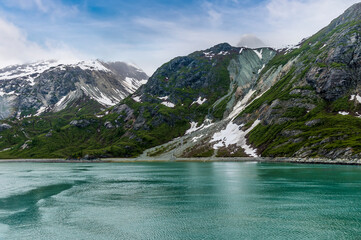 Wall Mural - A view along the sides of Glacier Bay, Alaska in summertime