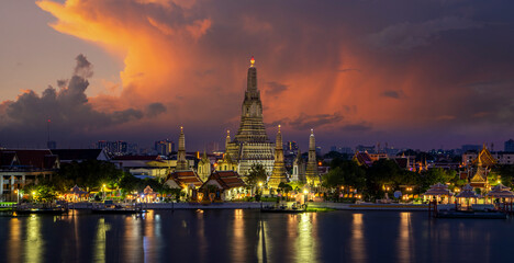 Wall Mural - Arun temple with Sunset background in Bangkok