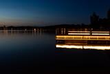 Fototapeta Pomosty - Jezioro Paprocańskie w Tychach nocą