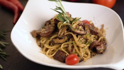 Wall Mural - spaghetti with mushroom