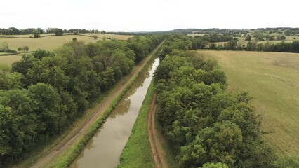 Canvas Print - Canal du nivernais, vue aérienne, Bourgogne