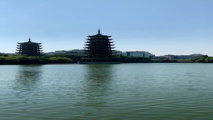 Wall Mural - Pagodes de la lune et du soleil à Guilin - Chine