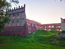 Ruiny Zamku W Krupem. Lato Sierpień 2022 