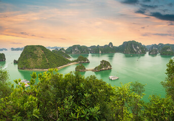 Wall Mural - Dramatic sunrise view on Titop hill. One of the most popular destinations in Vietnam travel. Southeast Asia. UNESCO World Heritage List. Ha Long Bay, Vietnam.