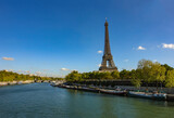 Fototapeta Boho - パリのセーヌ川とエッフェル塔（世界遺産）