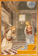 Fototapete - VARALLO, ITALY - JULY 17, 2022: The renaissance fresco of Annunciation in the church Chiesa Santa Maria delle Grazie  by Gaudenzio Ferrari (1513).