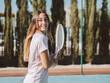 Leinwandbild Motiv Mujer joven jugando al tenis