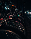 Fototapeta  - Rowery w szeregu na ulicy