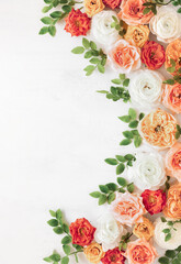 Canvas Print - Autumn flowers composition made of beautiful roses and ranunculus flowers on light backdrop. Floristic decoration. Natural floral background.