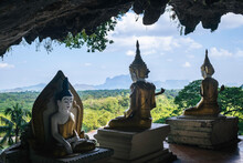 Myanmar, Hpa An  - Statuettes De Bouddha Dans La Grotte De Yathaypyan.