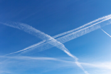 trace of the plane in the sky