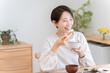 © polkadot - 食事するミドル女性（料理・朝食・自炊・和食・健康）