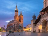 Fototapeta Miasto - Widok na Kościół Mariacki o poranku - średni format GFX 50 sII	

