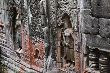 Wall Mural - Headless Relief Sculpture in Alcove, Preah Khan Temple, Siem Reap