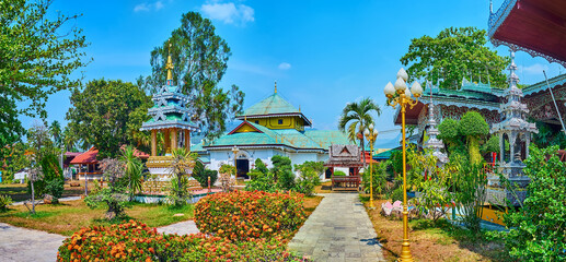 Sticker - Panorama of Wat Chong Kham Temple and its garden, Mae Hong Son, Thailand