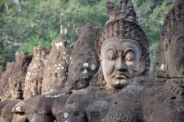 statue in temple si sanphet