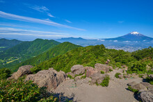 金時山の山頂から西側(富士山,御殿場市,越前岳,丸岳など)眺望