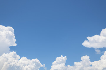 Canvas Print - beautiful sky with white clouds