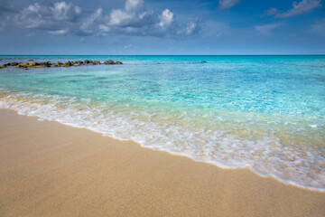 Poster - Aruba idyllic caribbean beach at sunny day, Dutch Antilles, Caribbean Sea