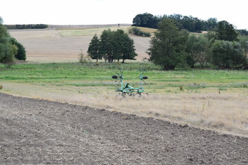 Sticker - Farmland mit altem GErät