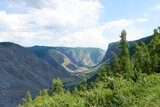 Fototapeta Na ścianę - Pass in the Altai Mountains Katu - Yaryk. The river valley on a sunny day, a picturesque place. 