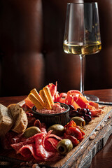 Canvas Print - meat appetizer on the wooden tray