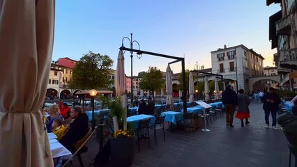 Wall Mural - Sunset walk in Desenzano del Garda, Italy