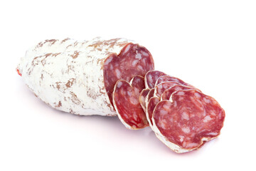 Poster - saucisson sec tranché isolé sur un fond blanc