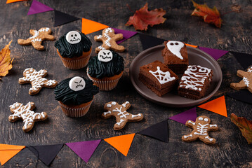 Set of scary Halloween desserts