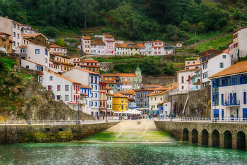 Fototapete - Houses in Cudillero on cliff in Asturias